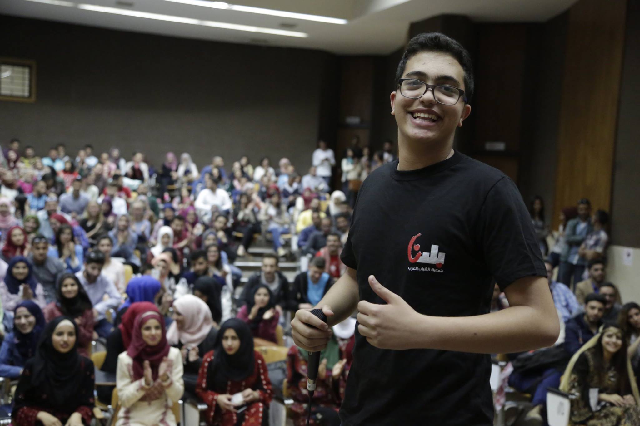 المئات يشاركون في مهرجان  الارض الواحدة في جامعة بير زيت‎