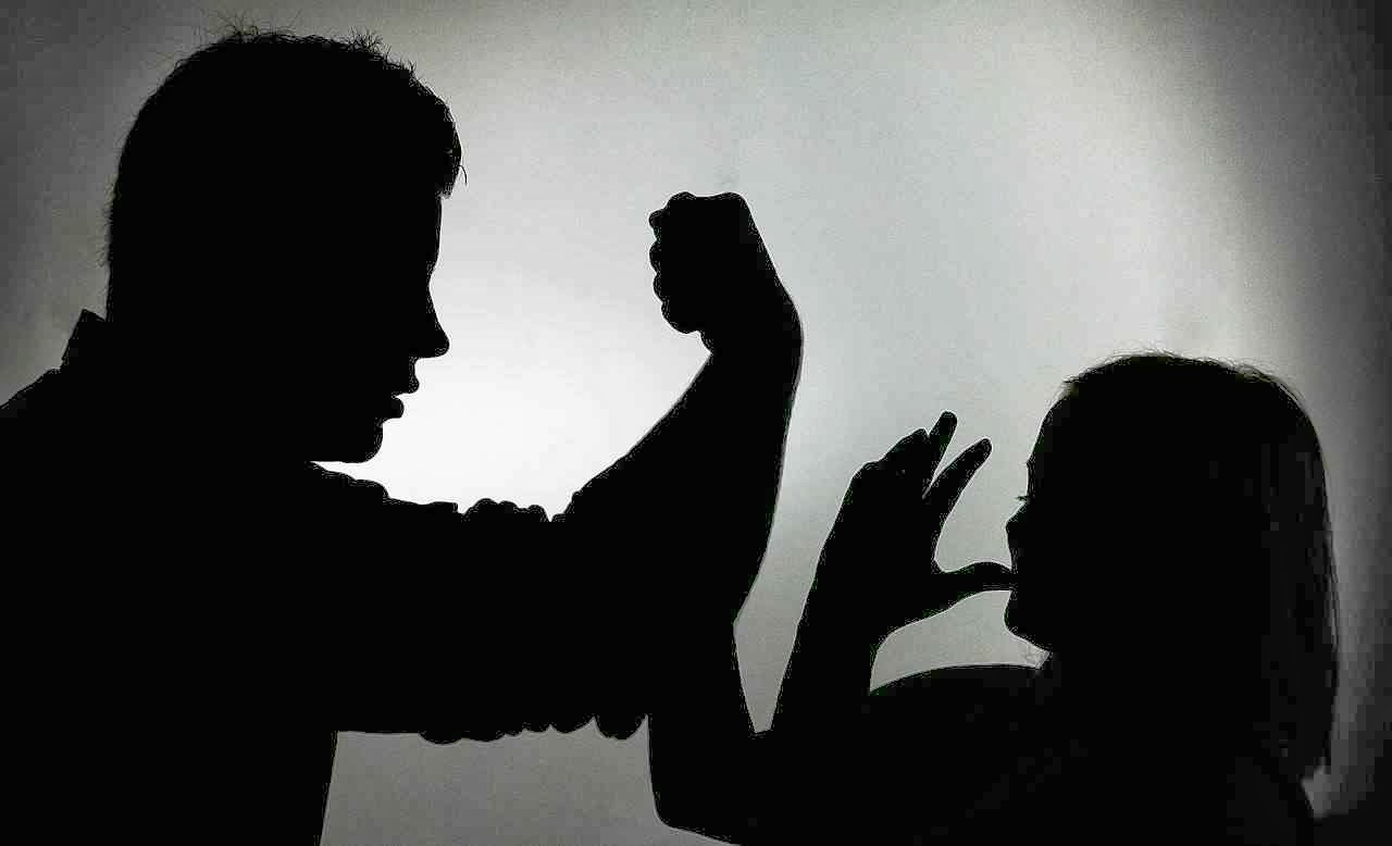 المنتدى الثقافي لجمعية بلدنا | ندوة بعنوان :ظاهرة قتل النساء وظهورها في الاعلام